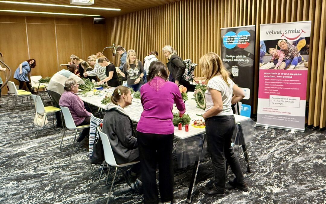 Výrabění věnců pro pečující maminky